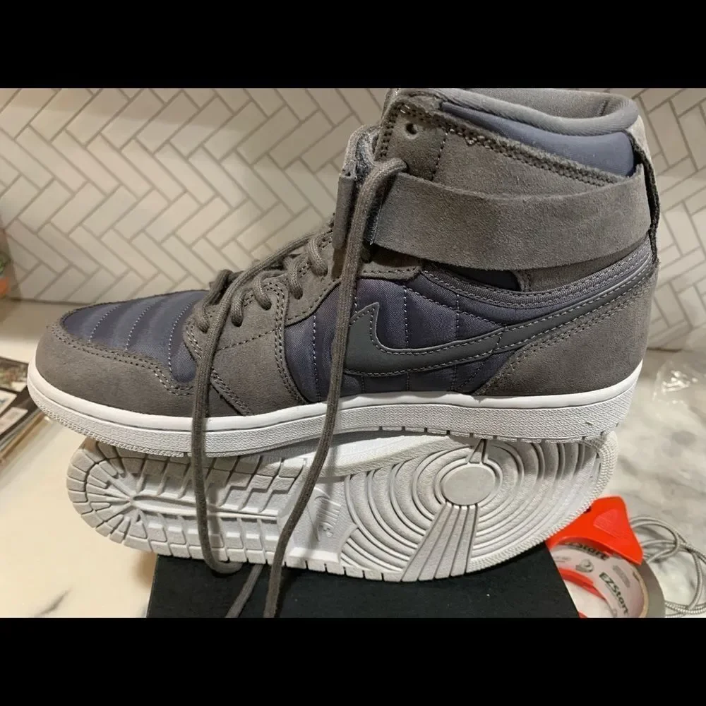 NEW Nike Air Jordan 1 High Strap Dark Grey Men’s Size 8.5 342132-005